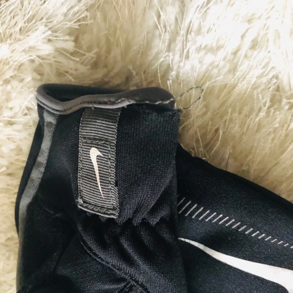 NIKE RUNNING GLOVES
